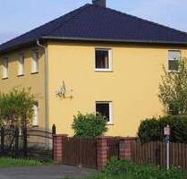 moderner Stadthausneubau mit Wärmepumpe, Carport, in Taucha