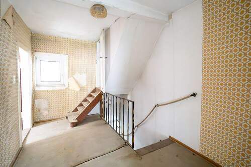 Flur OG - Einfamilienhaus mit 80,00 m² in Mellrichstadt zum Kaufen