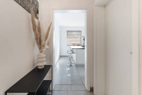 Flur Wohnung 1 Bild 2 - 9 Zimmer Mehrfamilienhaus, Wohnhaus in Hamm