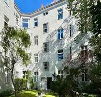 Modernisierte 3-Zimmer-Eigentumswohnung bezugsfrei kaufen in Berlin-Reinickendorf, 110 m², Balkon