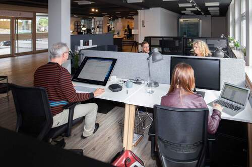 Flex Desk - Flex Desk in Holzkirchen: Modernes Coworking, 247 Zugang, Kaffee inklusive