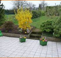 Gepflegter, unterkellerter Bungalow mit Terrasse und Garage in ruhiger Wohnlage von Sinntal-Sannerz