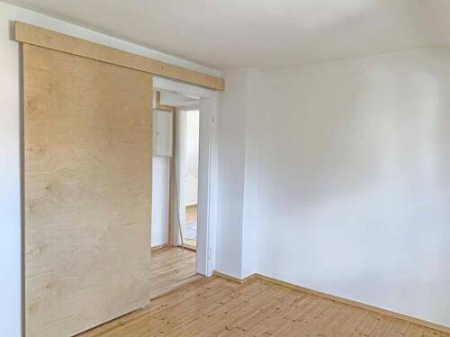 Zimmer 1 - 
