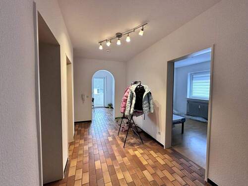 Diele - Etagenwohnung mit 86,00 m&sup2; in Friedrichshafen zur Miete