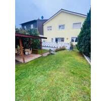 Attraktive Investition: Gepflegtes Zweifamilienhaus mit stabilen Mieten - Osthofen