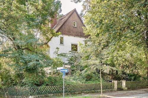 Hausansicht - 5 Zimmer Einfamilienhaus zum Kaufen in Berlin