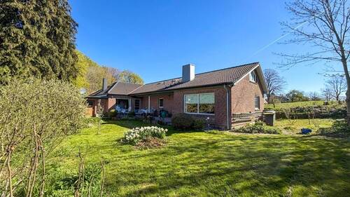 Sicht aus dem Garten - 4 Zimmer Bungalow zum Kaufen in Husby