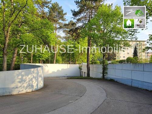 Garageneinfahrt - 