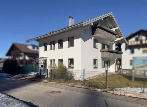 Aussenansicht - 5 Zimmer Mehrfamilienhaus, Wohnhaus in Oberstaufen