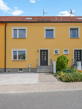 Außenansicht - 5 Zimmer Reihenmittelhaus zur Miete in Stolpen