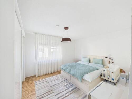 Schlafzimmer EG - 