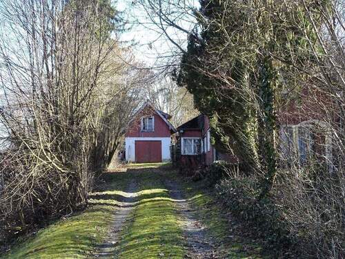 Private Zufahrt zum Grundstück - 5 Zimmer Einfamilienhaus in Donaueschingen