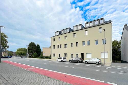 Hausansicht - 1,5 Zimmer - renoviert - 340,00&nbsp;EUR Kaltmiete, ca.&nbsp; 34,00&nbsp;m&sup2;&nbsp;Wohnfl&auml;che