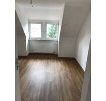 Schöne 3-Zimmer Dachgeschosswohnung zu vermieten - Schlüchtern