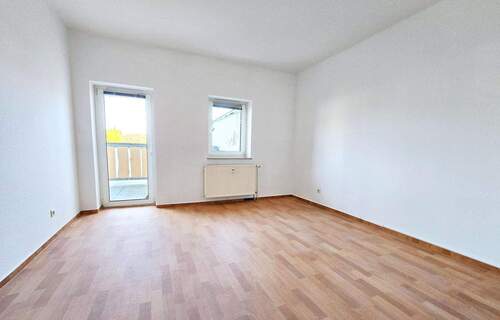 Zimmer - Großzügige 67 m² Zweiraumwohnung mit Balkon