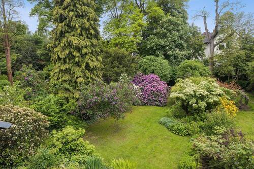 Rarität. der prachtvolle Garten mitten in der Stadt.jpg - 