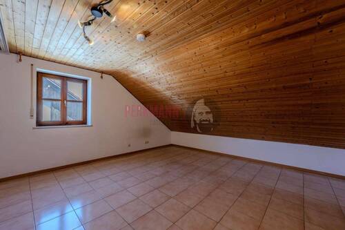 Schlafzimmer im Dachgeschoss - 