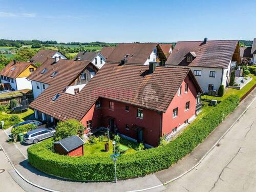 Aussenansicht - Drohne 1 - 2 Familienhaus mit Potential zur Selbstentfaltung. Arbeiten und Wohnen unter einem Dach