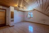 Schlafzimmer im Dachgeschoss - 
