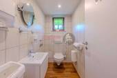 WC im Erdgeschoss - 