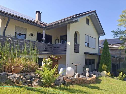Aussenansicht Garten - Großzügiges Einfamilienhaus mit traumhaft angelegtem Garten in begehrter Wohnlage von KE-Stiftallmey