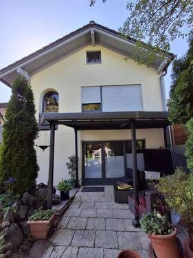 Aussenansicht mit Terrasse - Einfamilienhaus mit 150,00 m&sup2; in Kempten zum Kaufen