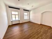Wohnen : Schlafen II - 1 Zimmer Etagenwohnung zur Miete in Straubing