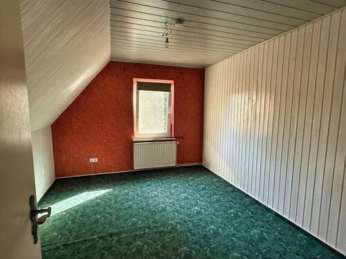 Haupthaus Wohnung 2 Dachgeschoss - Zimmer I - 
