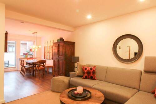 Wohnzimmer WE1 - Gewerbeobjekt (Büro, Produktion, Verkauf) in Einbeck zum Kaufen