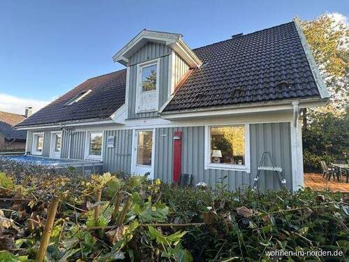 Seitenansicht - Langwedel - Modernes Schwedenhaus mit dem Zauber von Bullerbü und sehr viel Platz zum Leben