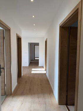 Flur und Durchgangszimmer - 