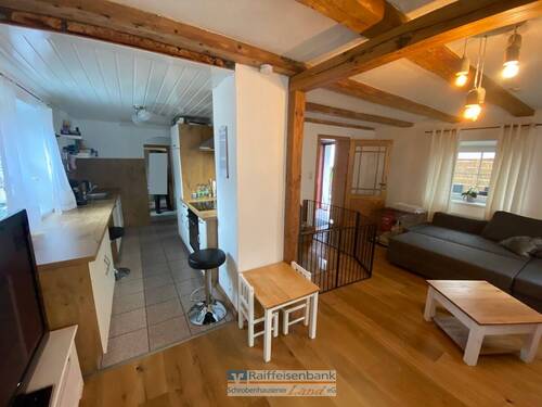 Wohnbereich und Küche - Nettes Einfamilienhaus in Schrobenhausen Steingriff!