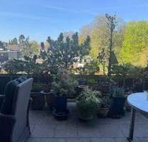 3 - Zi ETW , großzügiges, lichtdurchflutetes, offenes Wohnen mit Balkonen, Aufzug , Wellnessbereich mit Pool & Sauna , mitten im Grünen in Kirchrode - Hannover