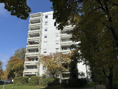 Gebäude Südseite - 2 Zimmer Etagenwohnung zum Kaufen in Regensburg