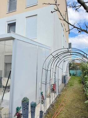 Seitlicher Garten - 6 Zimmer Reihenendhaus in Darmstadt