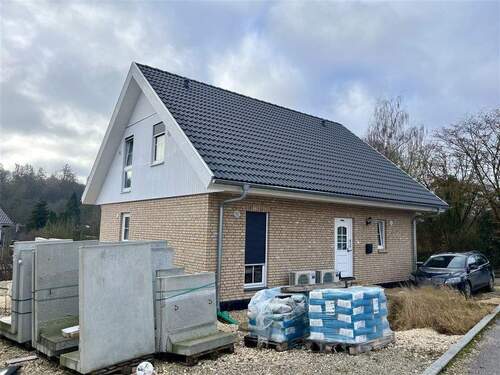 Außenansicht - 5 Zimmer Einfamilienhaus in Niederstotzingen