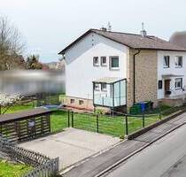Südsonne & Einziehen statt Renovieren - Helle 4-Zimmer-Wohnung mit Loggia und Garten - Kirchhain