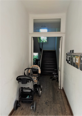 Flur - 1 Zimmer Mehrfamilienhaus, Wohnhaus in Bad Schwalbach