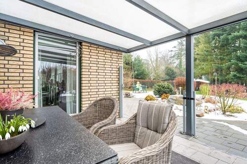 überdachte Terrasse - 