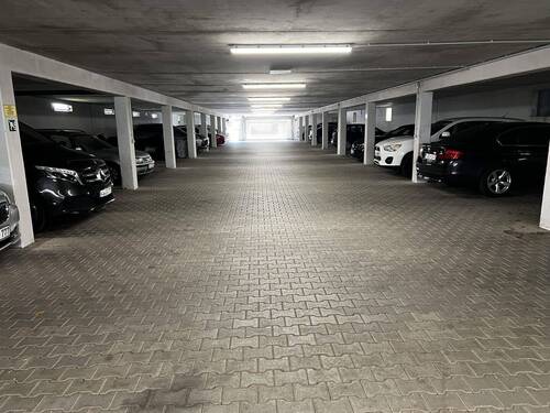 Tiefgarage - 