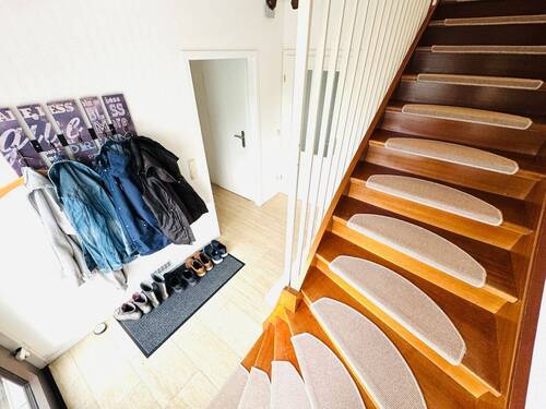 8. Eingangsbereich - 