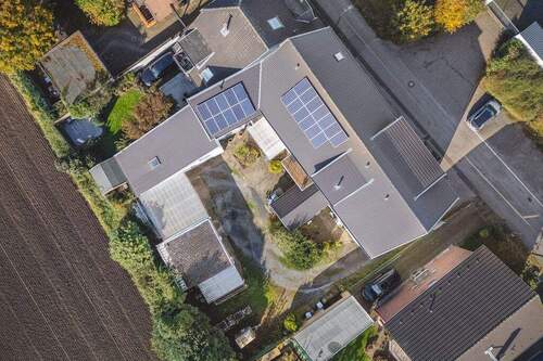 Neues Titelbild - Mehrfamilienhaus-Duo mit insg. 5 Wohneinheiten, großem Innenhof und Potenzialflächen in ruhiger Lage