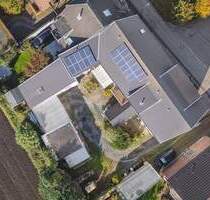 Mehrfamilienhaus-Duo mit insg. 5 Wohneinheiten, großem Innenhof und Potenzialflächen in ruhiger Lage - Würselen