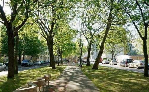 Wedding-Kiezlage - -Wedding-Nähe U6 Wohn-und Geschäftshaus mit DG-Ausbaureserve-