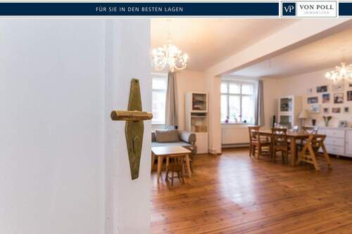titel - Rarität: Bildschöne 5-Zimmer Wohnung - Familiennest - Mit viel Liebe sanierter Altbau!