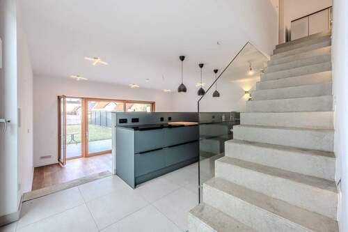 Herzlich willkommen! - Exklusives Wohnen: Modernes Einfamilienhaus (2020) mit großem Garten in Griesheim