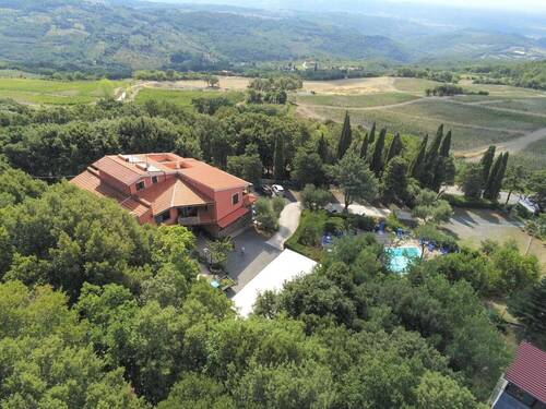 Bild 1 - Interessantes Landhaus, viel Platz, beste Ausrichtung und Panoramablick, Pool 