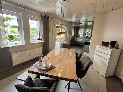 Bild3 - 5 Zimmer Mehrfamilienhaus, Wohnhaus in Königheim-Pülfringen