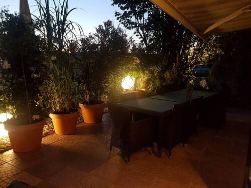 Terrasse (Bild vom Sommer) - 