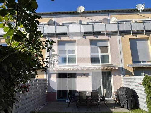 Titelbild - Familienfreundlich und modern...Reihenmittelhaus in Heroldsberg